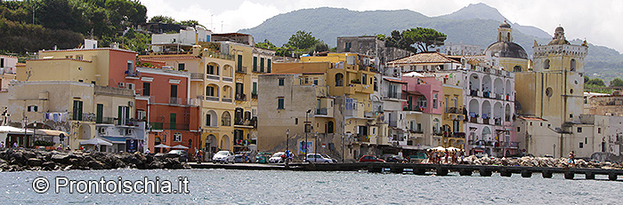 Dai borghi marinari di Sant'Angelo e Ischia Ponte, agli agglomerati rurali di Serrara Fontana e Barano