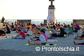 Giornata mondiale dello yoga a Ischia 1